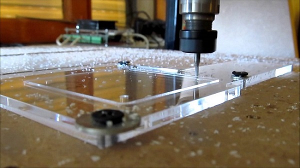 Gia công mica bằng laser