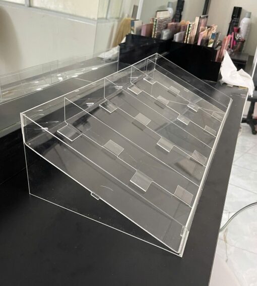 Kệ Mica Trưng Bày Sản Phẩm